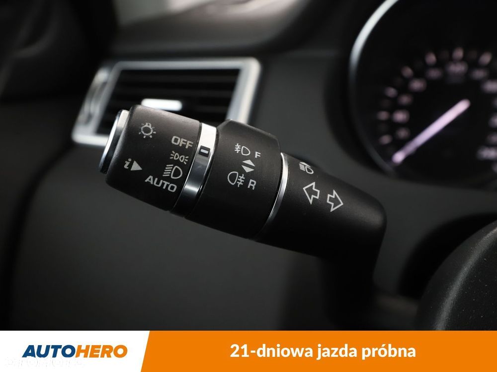 Land Rover Discovery Sport 2.0 TD4 Pure - 30