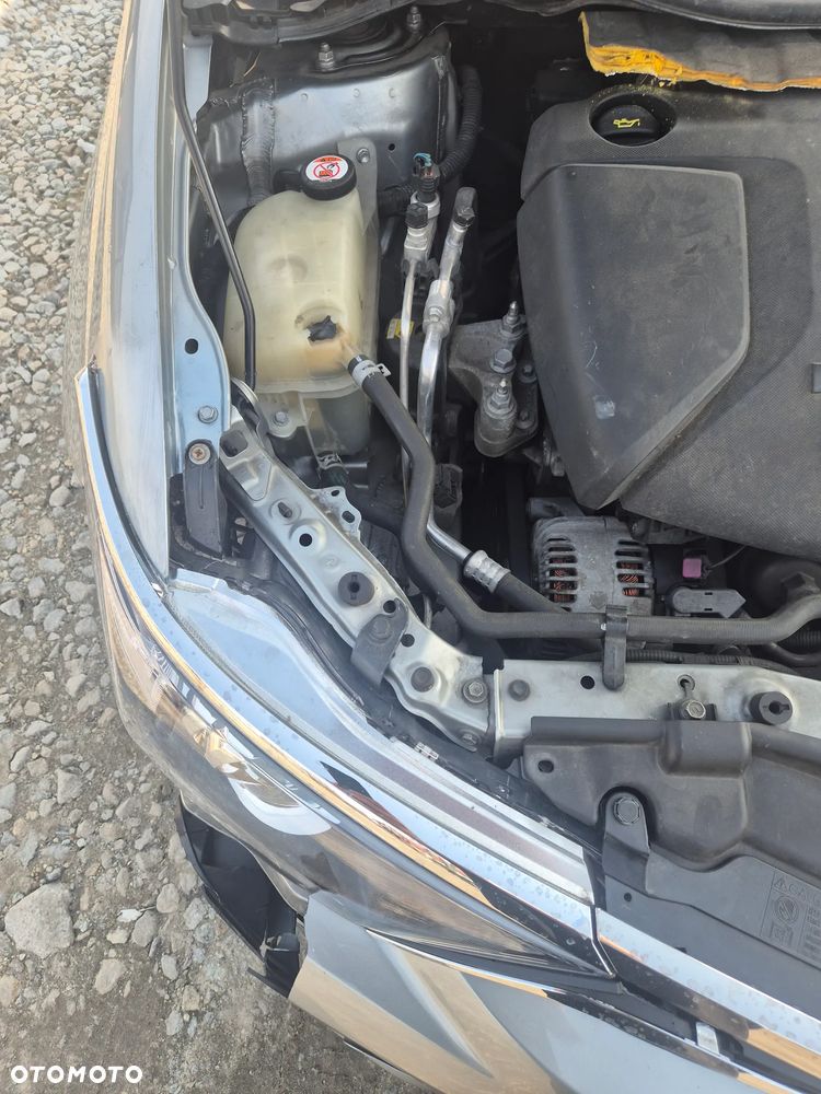 Toyota Auris 1.6 D-4D Edition S+ - 14