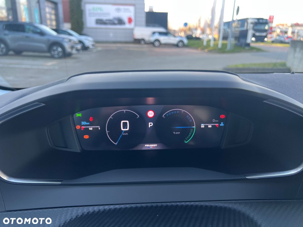 Peugeot 208 1.2 mHEV Allure - 18