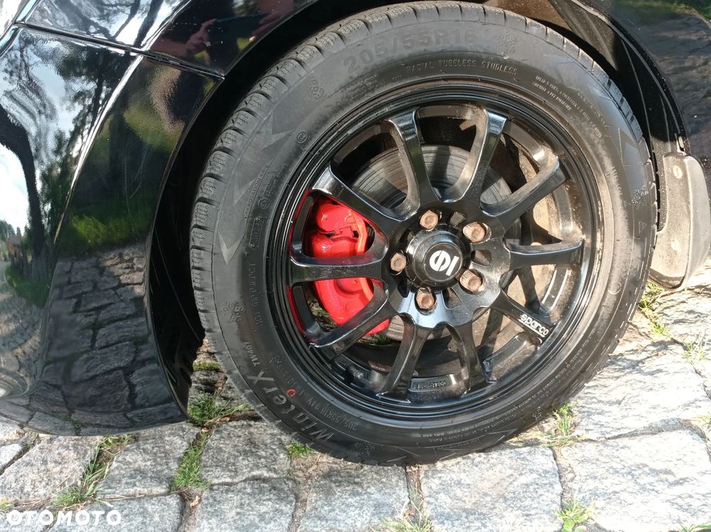 Hyundai i30 1.6 GDI Premium - 40