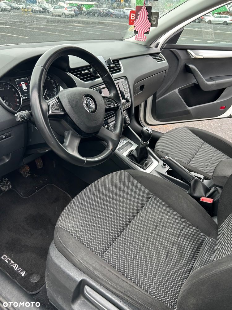 Skoda Octavia 1.6 TDI Greenline - 12