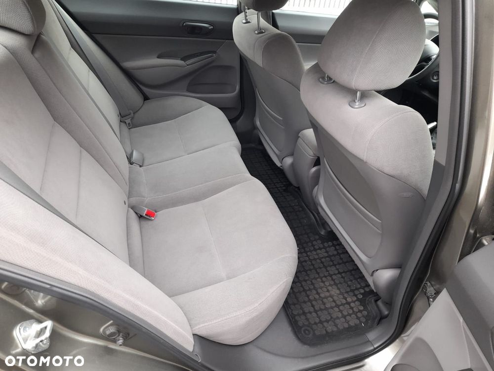 Honda Civic 1.8 Comfort - 17