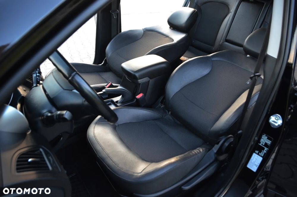 Hyundai ix35 1.6 GDI Premium 2WD - 34