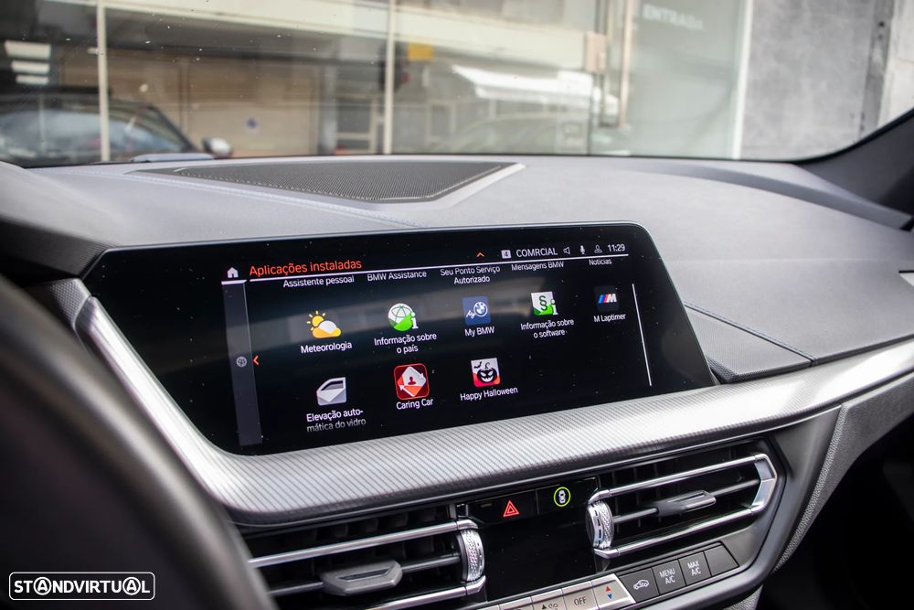 BMW M135i xDrive - 36