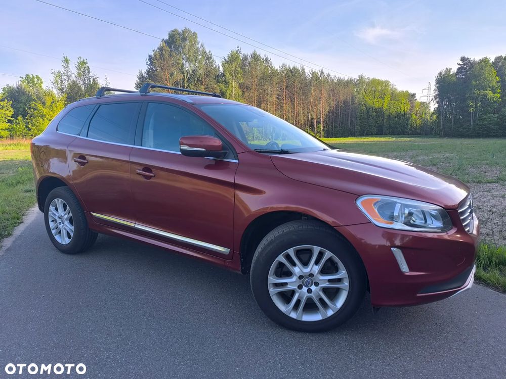 Volvo XC 60 T5 AWD Geartronic Momentum - 1