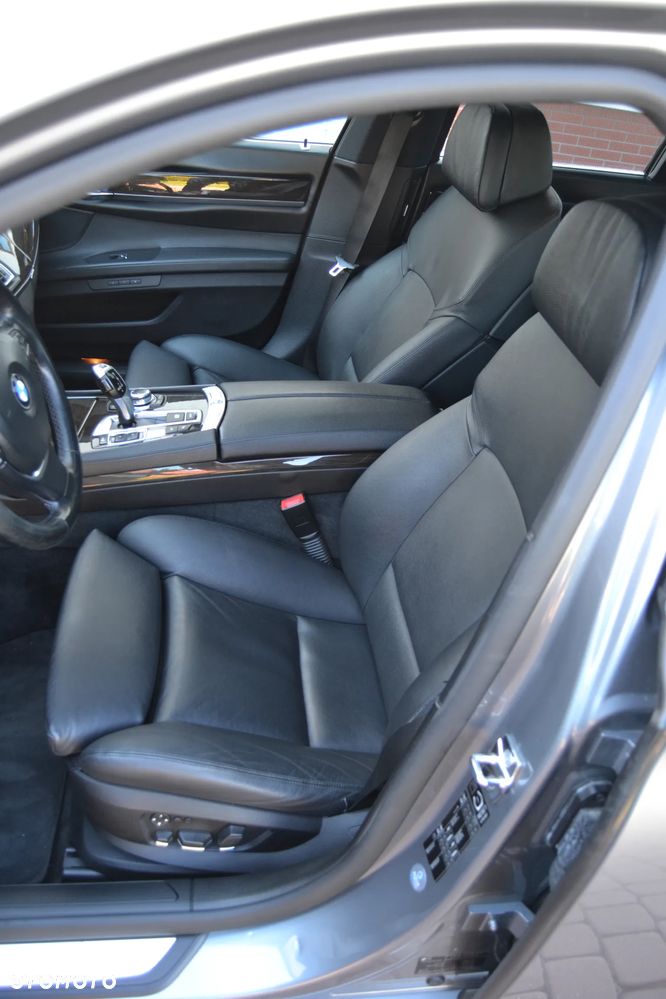 BMW Seria 7 730d - 16