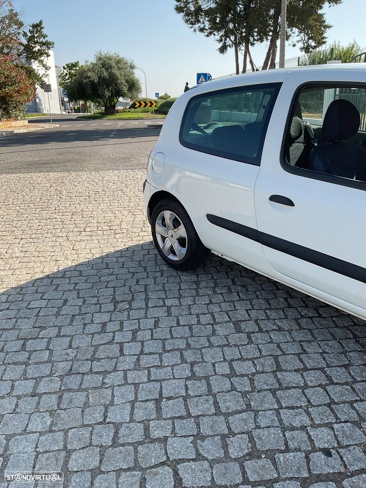 Renault Clio 1.5 dCi Confort Dynamique - 2