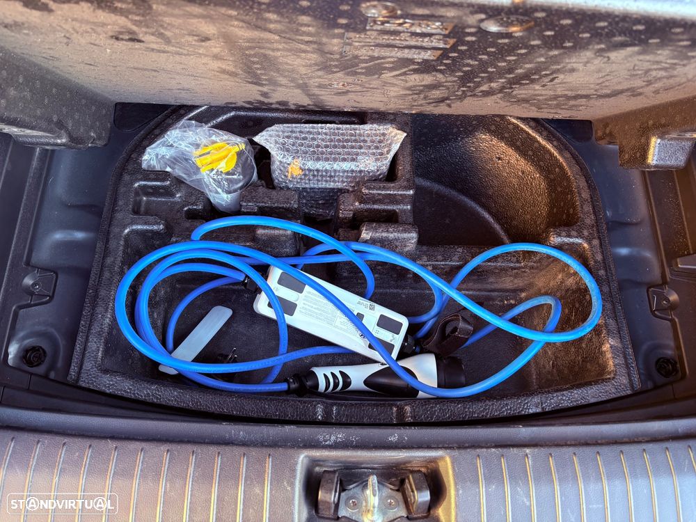 Hyundai Kauai 64 kWh Premium+P.Premium - 39