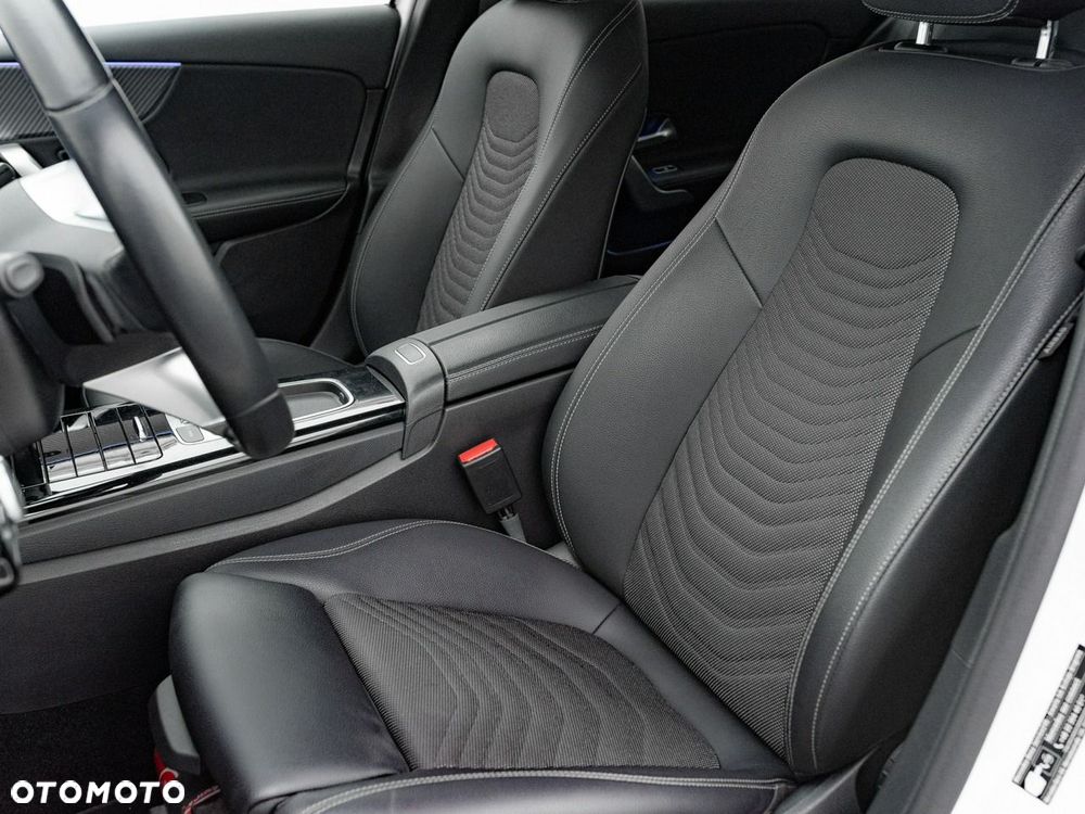 Mercedes-Benz Klasa A 200 d Progressive 8G-DCT - 14