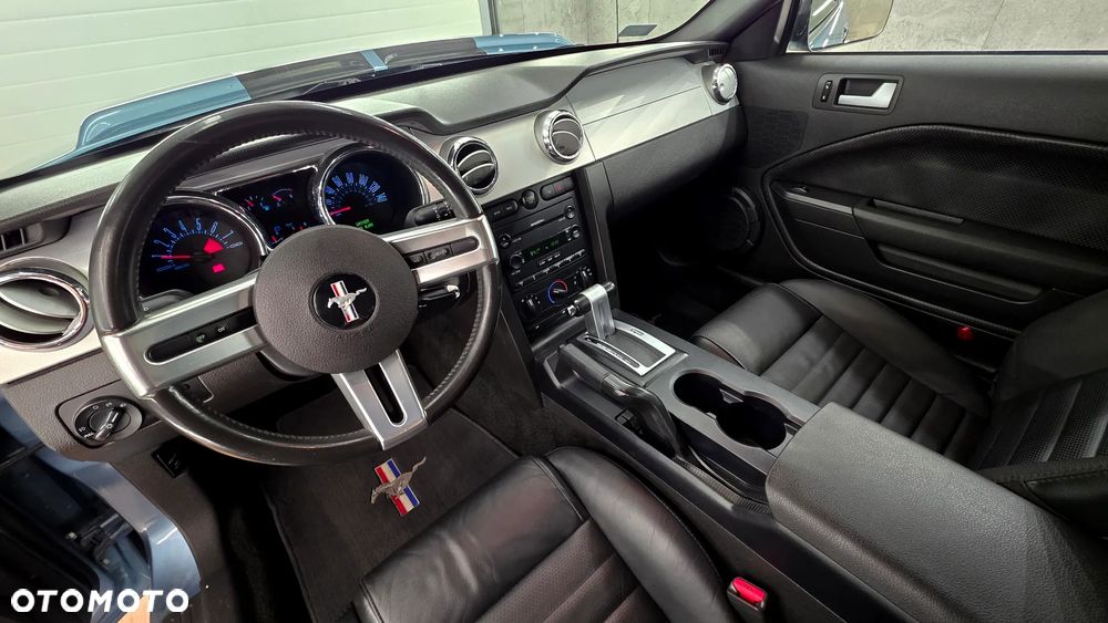 Ford Mustang - 33