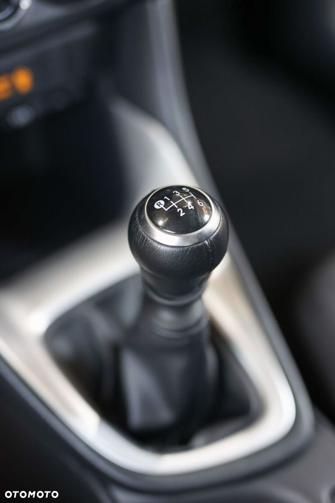 Toyota Yaris 1.5 Comfort - 31