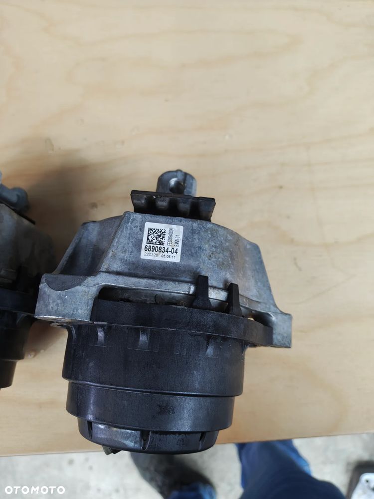 BMW X5 G05  3.0d łapa poduszka silnika prawa lewa 6890834 9429397 - 3