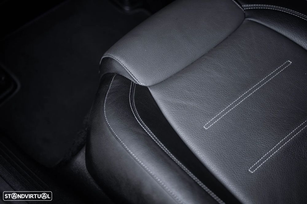 Mercedes-Benz CLA 35 AMG 4Matic Speedshift 8G-DCT Line Advanced Plus - 54