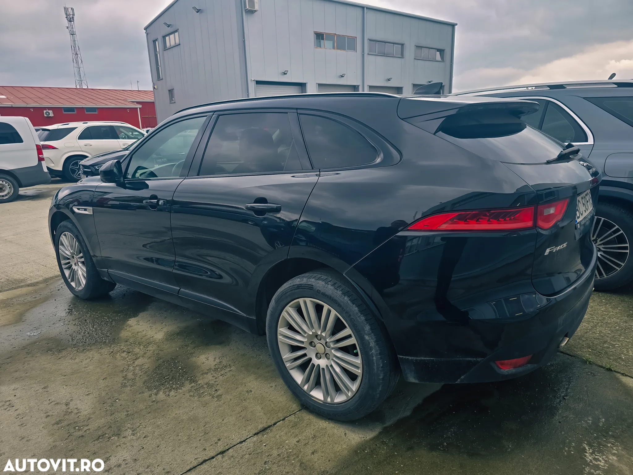 Jaguar F-Pace 25d AWD R-Sport - 4