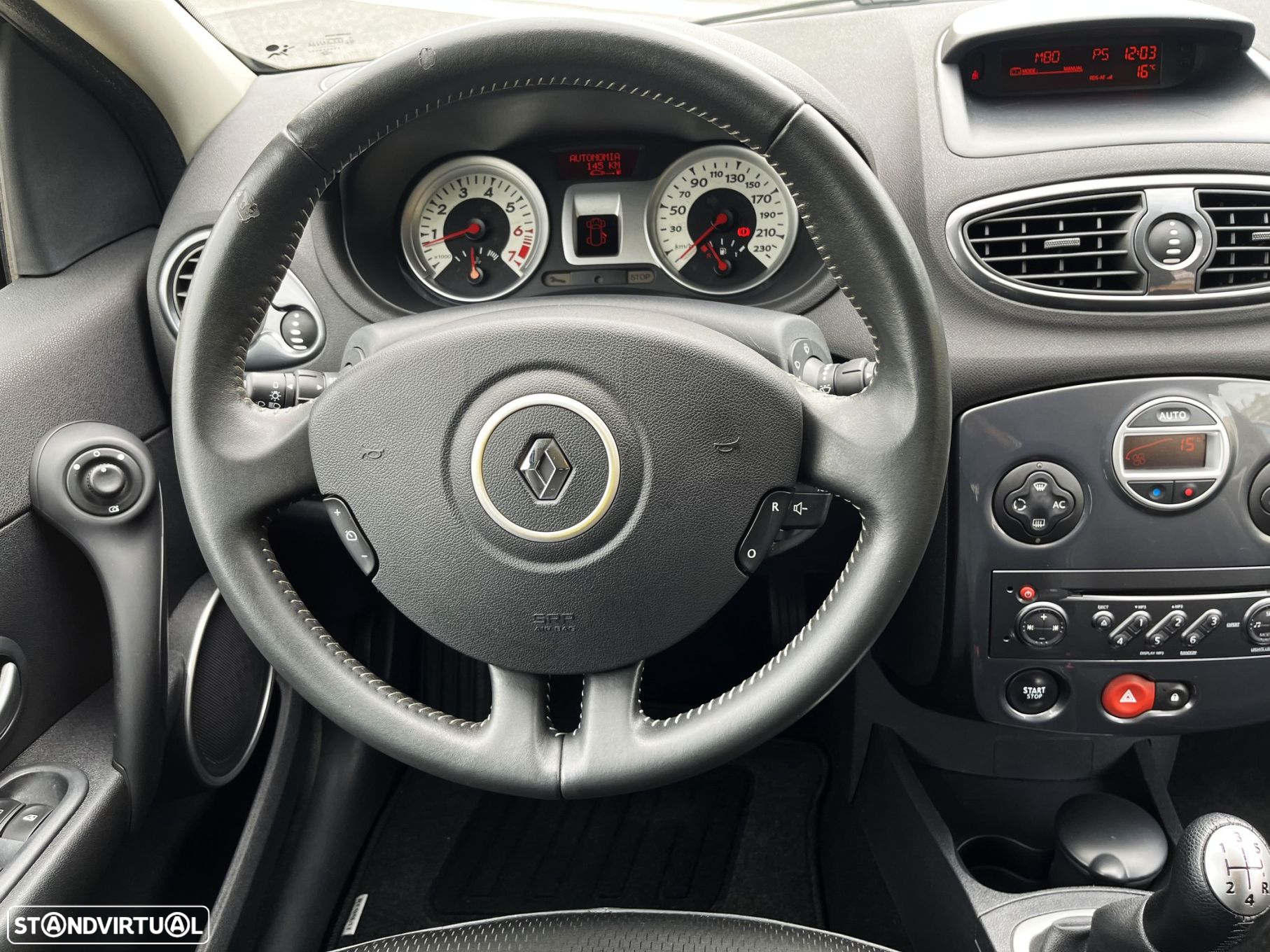 Renault Clio 1.2 TCE Dynamique S - 11