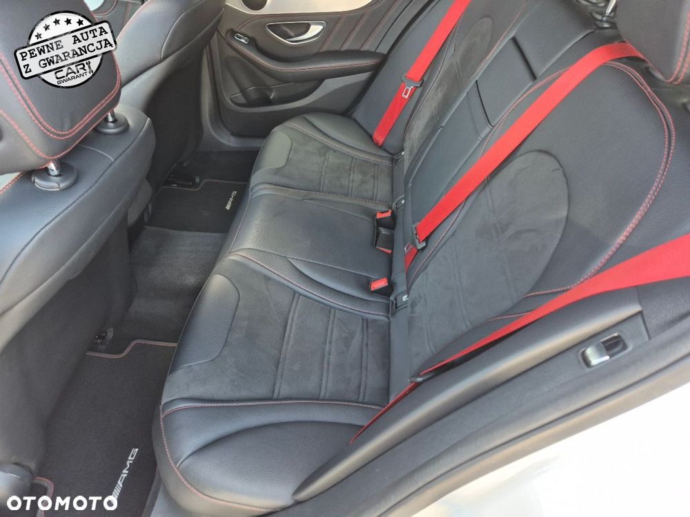 Mercedes-Benz Klasa C AMG 43 4-Matic - 23