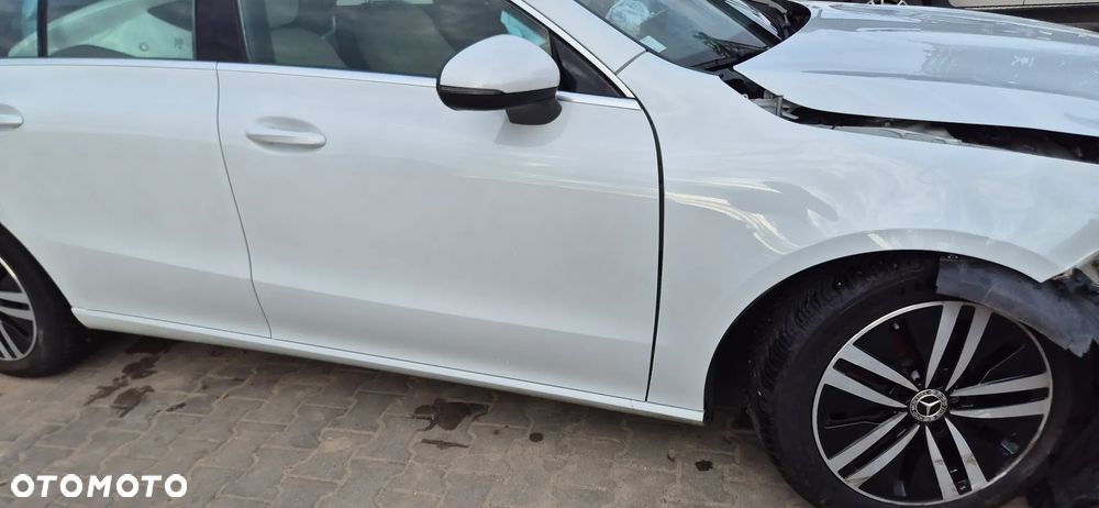 Mercedes-Benz CLA 180 - 5