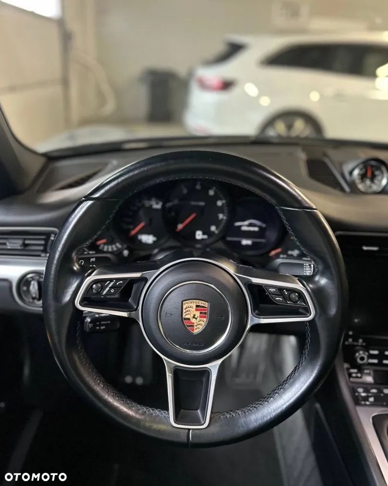 Porsche 911 - 8
