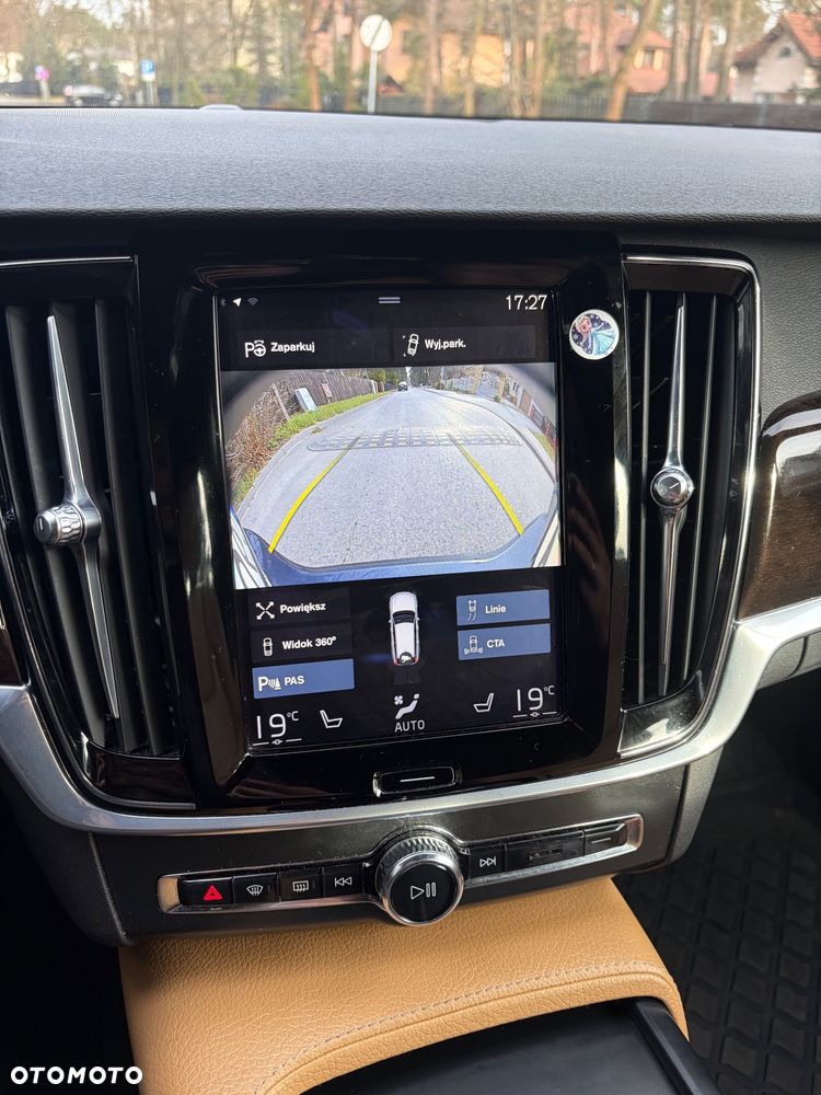 Volvo V90 D4 Geartronic Momentum Pro - 11