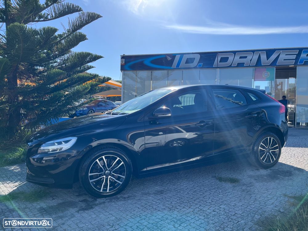 Volvo V40 2.0 D3 Momentum - 10