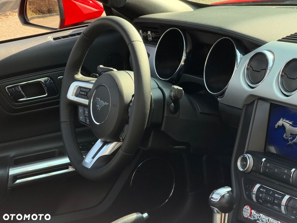 Ford Mustang - 9