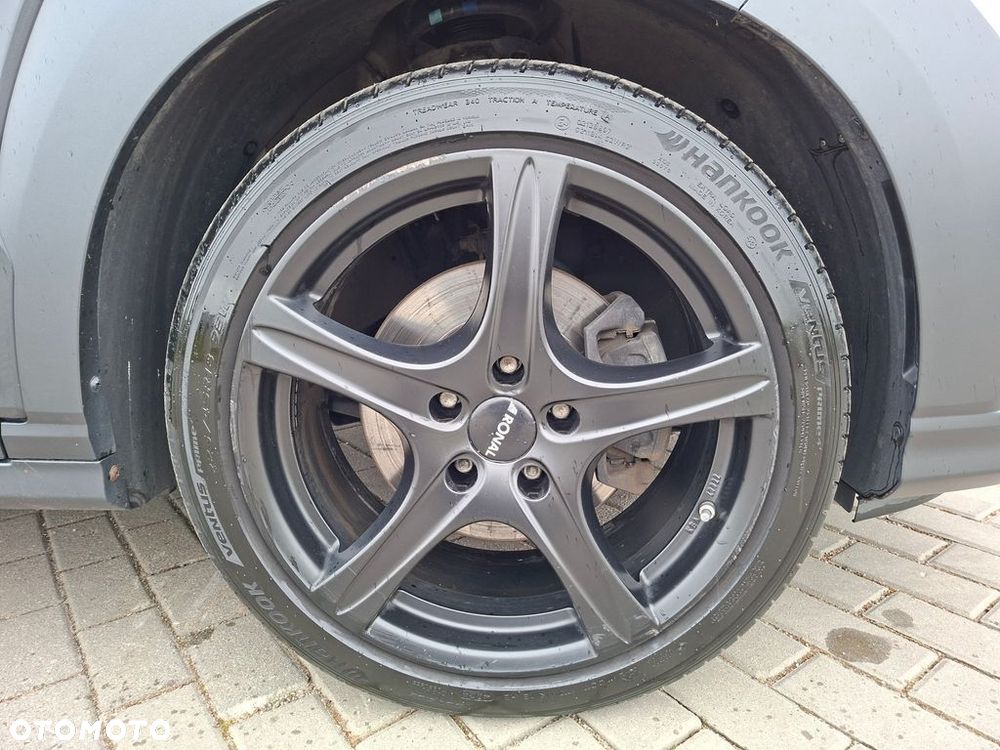 Hyundai Kona - 12