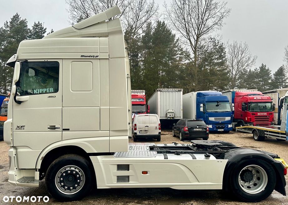 DAF XF460 SPACE CAB AUTOMAT FULLSPOJLERY KLIMA WEBASTO 2xALUTANK LODÓWKA 768000km FULLSERWIS DAF EURO 6 2017r ŁADNY - 4