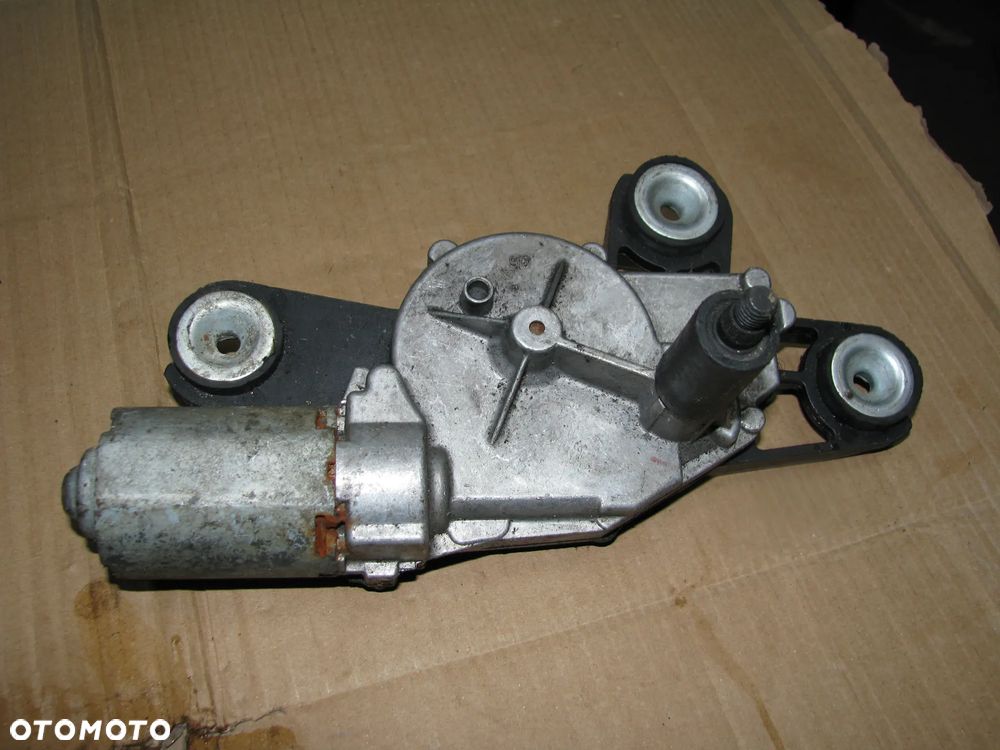 MONDEO MK3 SILNICZEK WYCIERACZKI TYŁ 2S71A17K441AB - 1