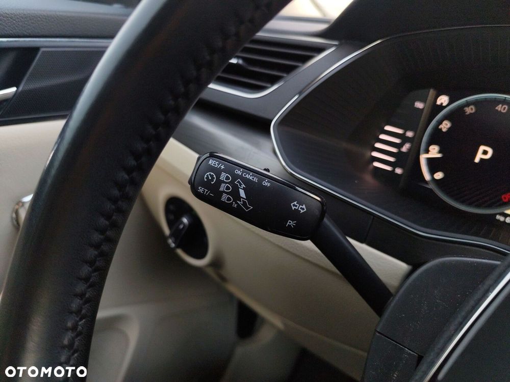 Skoda Superb 2.0 TDI SCR Style DSG - 29