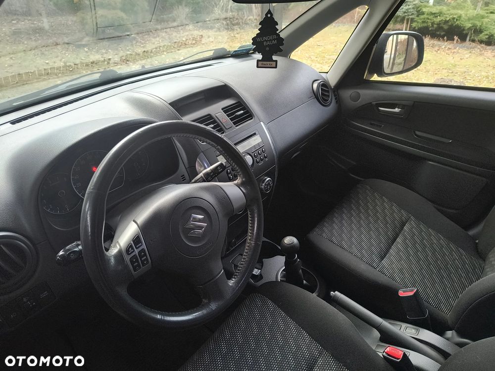 Suzuki SX4 1.6 GS / Premium - 5