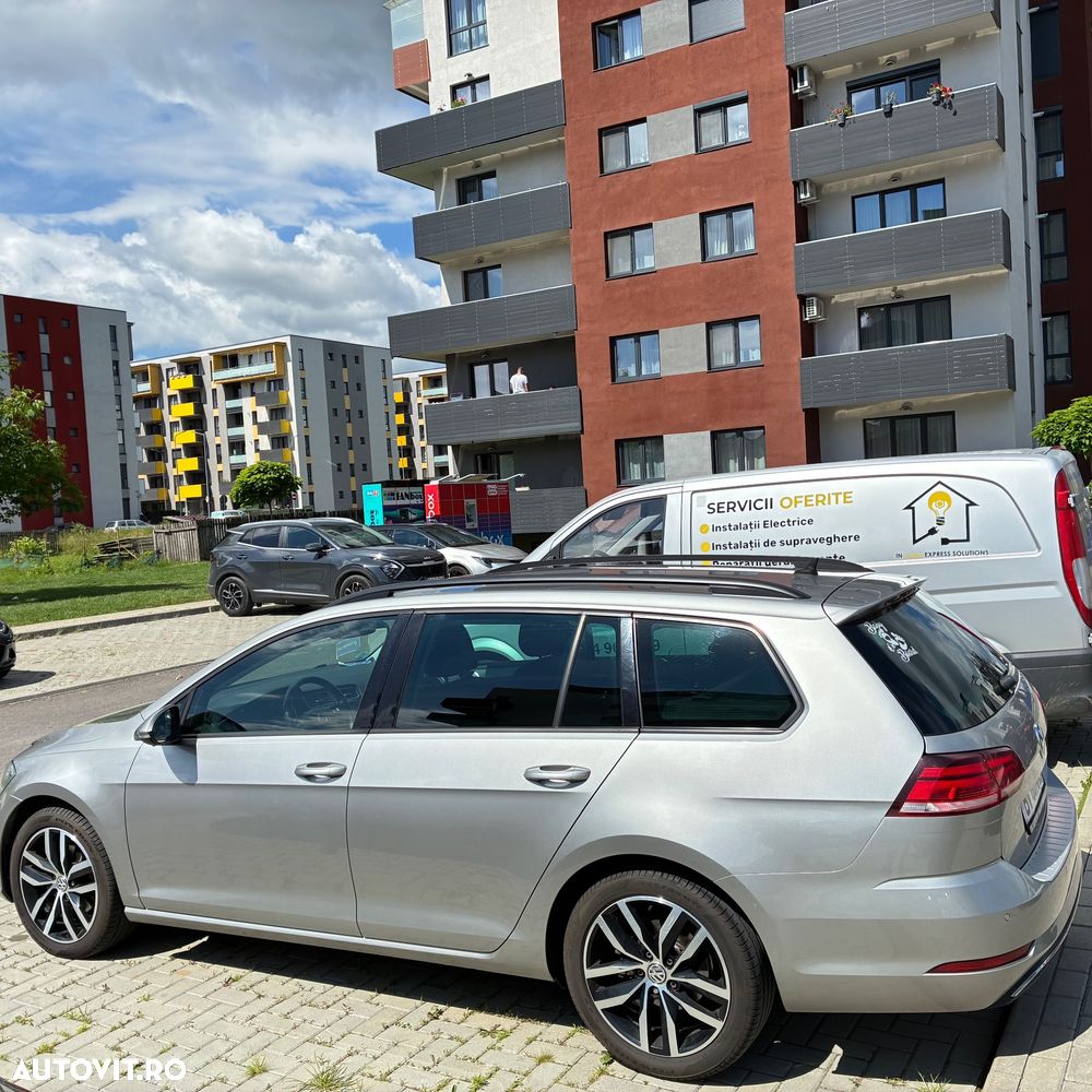 Volkswagen Golf 2.0 TDI DSG Comfortline - 9