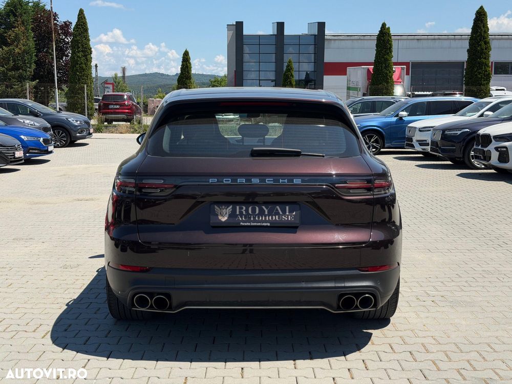 Porsche Cayenne - 11