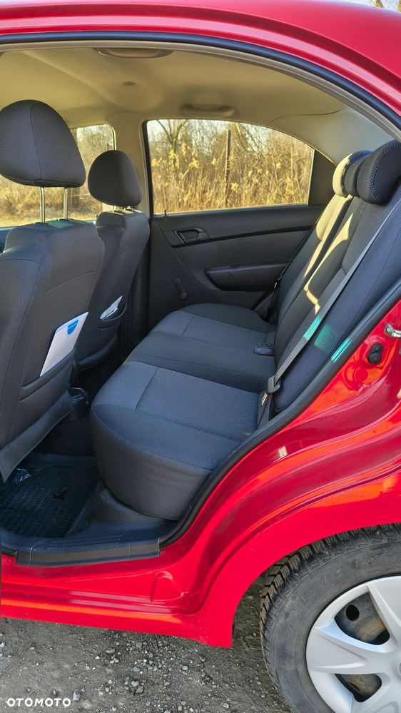 Chevrolet Aveo 1.2 16V Base / Classic - 8