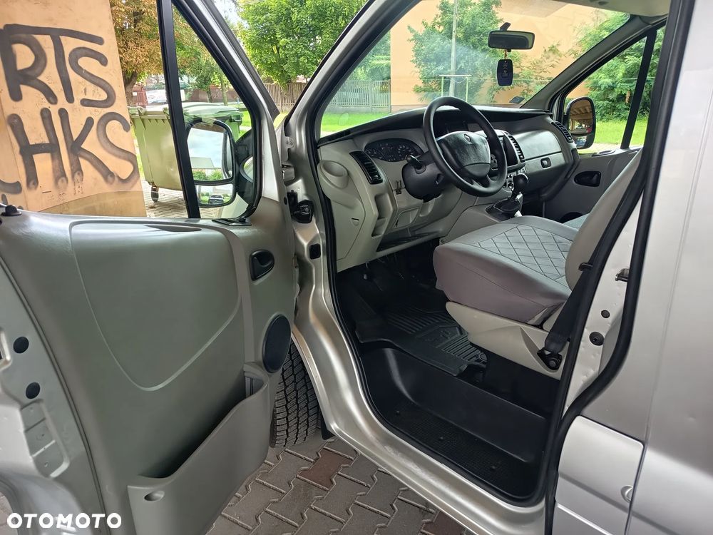 Renault TRAFIC - 21