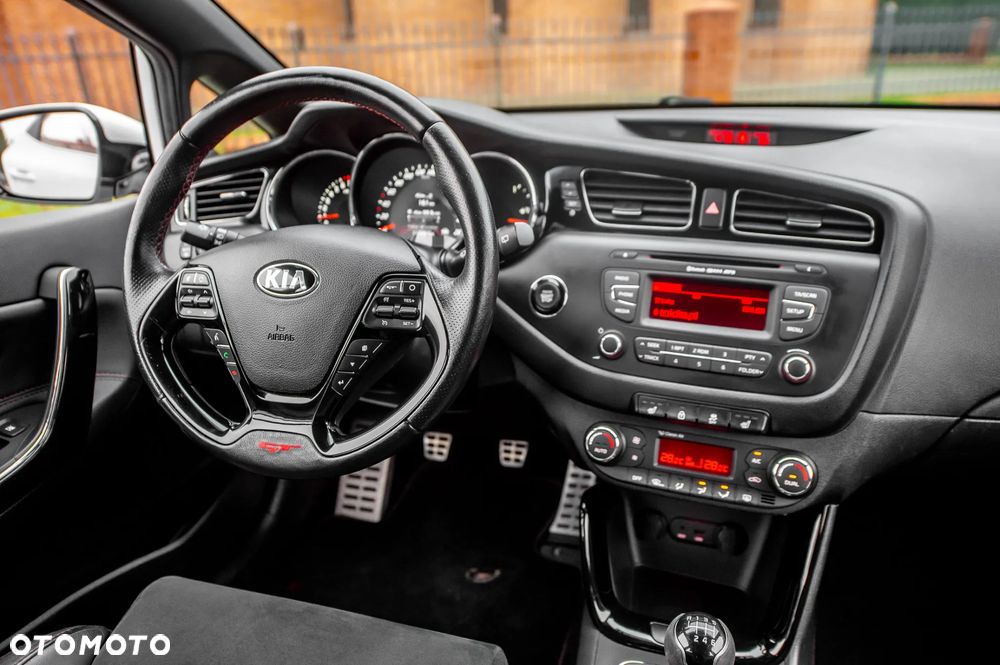 Kia Ceed 1.6 T-GDI GT-Challenge - 31