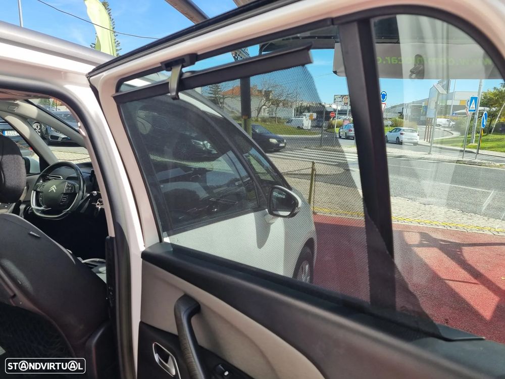 Citroën C4 Grand Picasso - 16