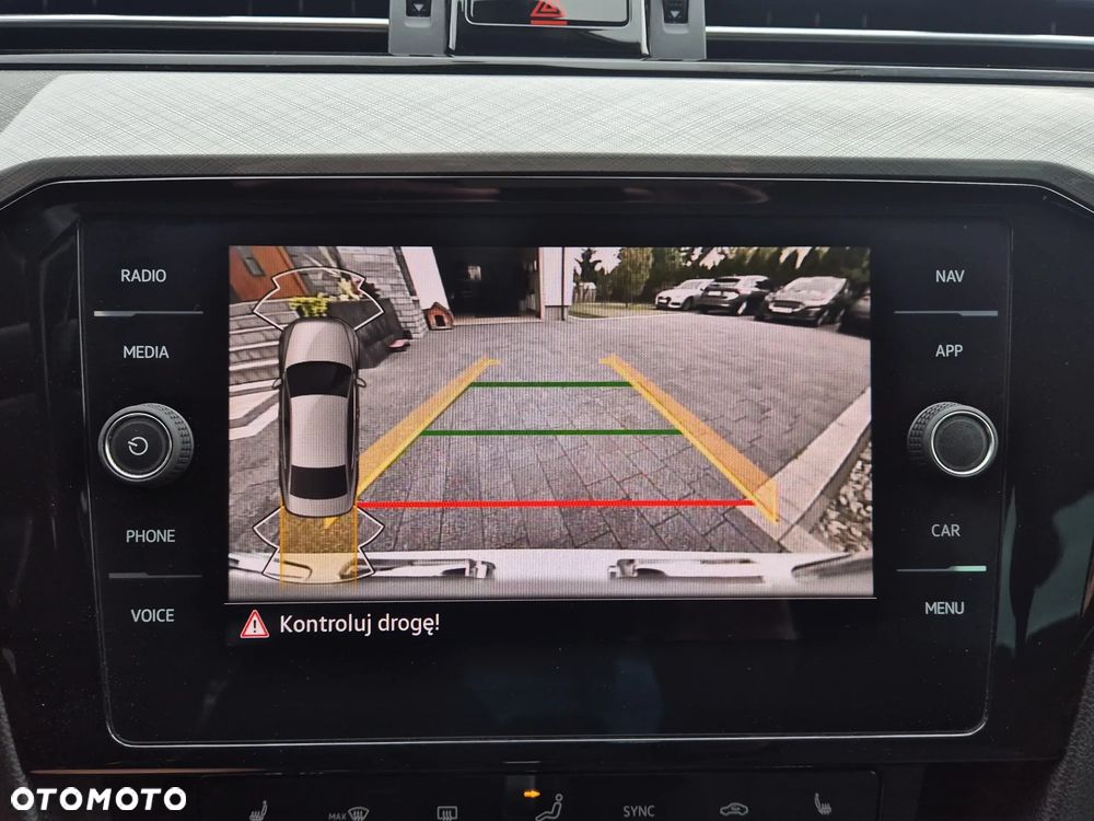 Volkswagen Passat 2.0 TSI Business DSG - 19
