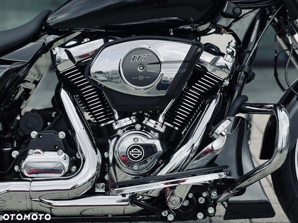 Harley-Davidson Touring Street Glide - 8