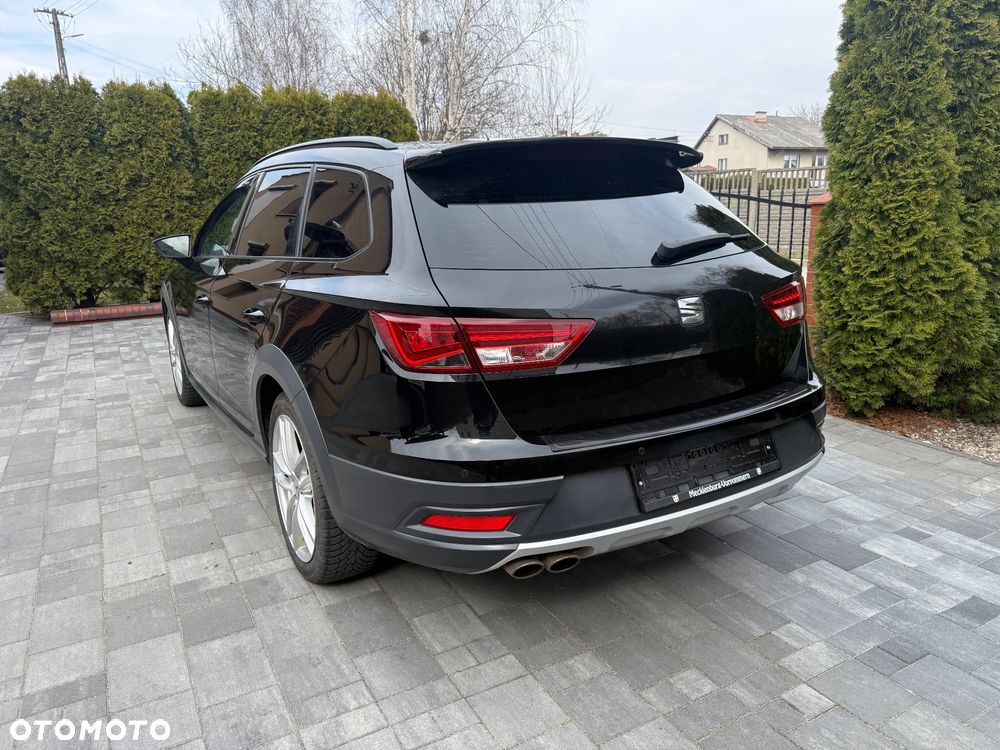 Seat Leon Sportstourer 2.0 TDI Start&Stop 4Drive DSG X-Perience - 9