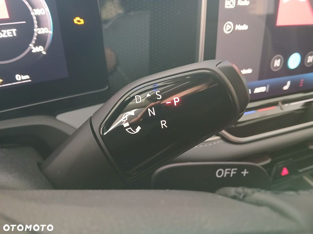 Volkswagen Passat - 20