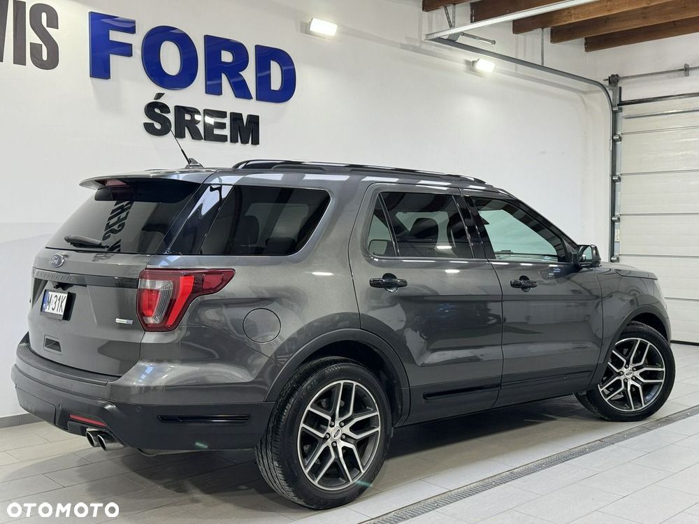 Ford Explorer - 8