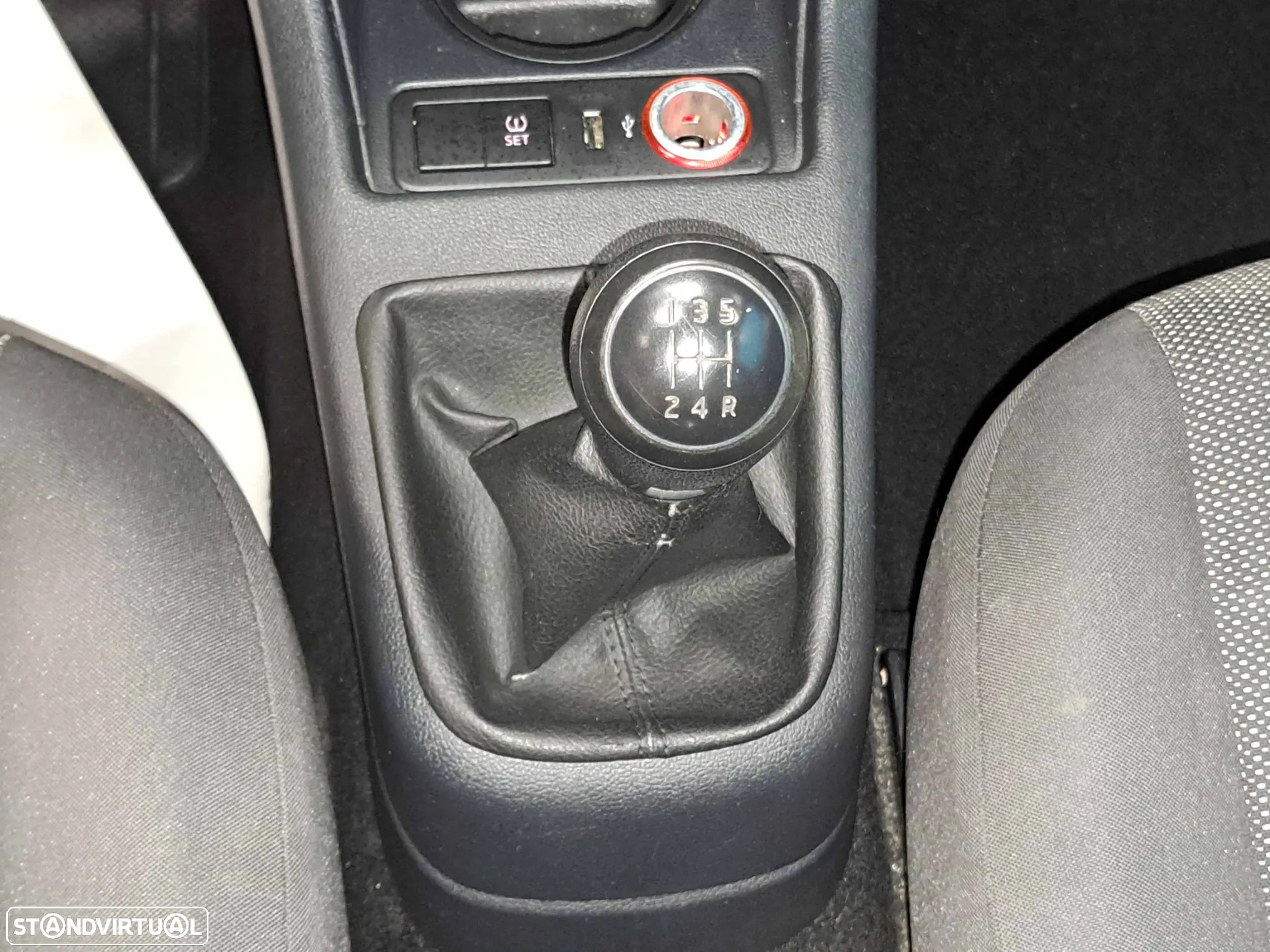VW Up! 1.0 Move - 13
