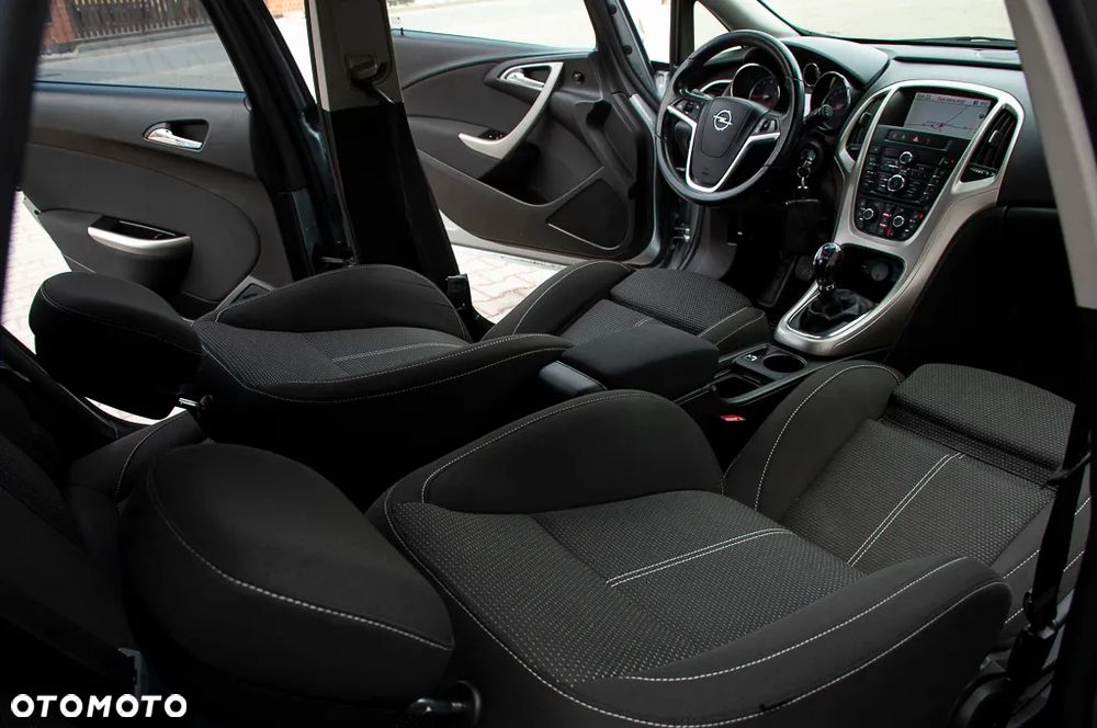 Opel Astra 1.4 Turbo Edition - 28