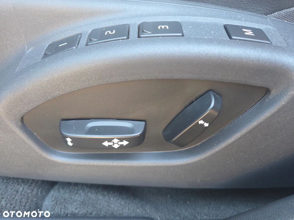 Volvo V60 D4 Geartronic Summum - 16