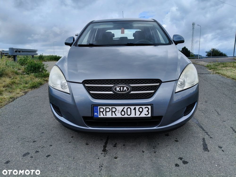 Kia Ceed - 3
