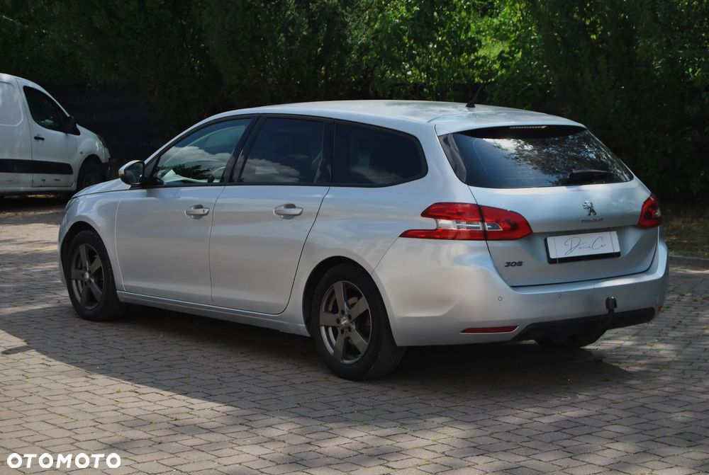 Peugeot 308 - 4