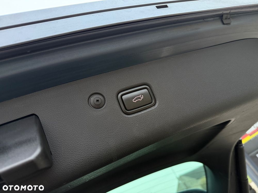 Kia Sportage 2,0 CRDI 2WD ISG Spirit - 34