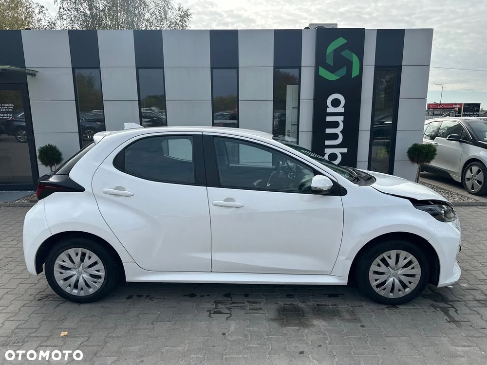 Toyota Yaris - 4