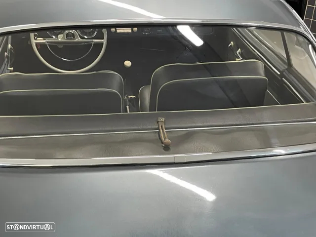VW Karmann Ghia - 11