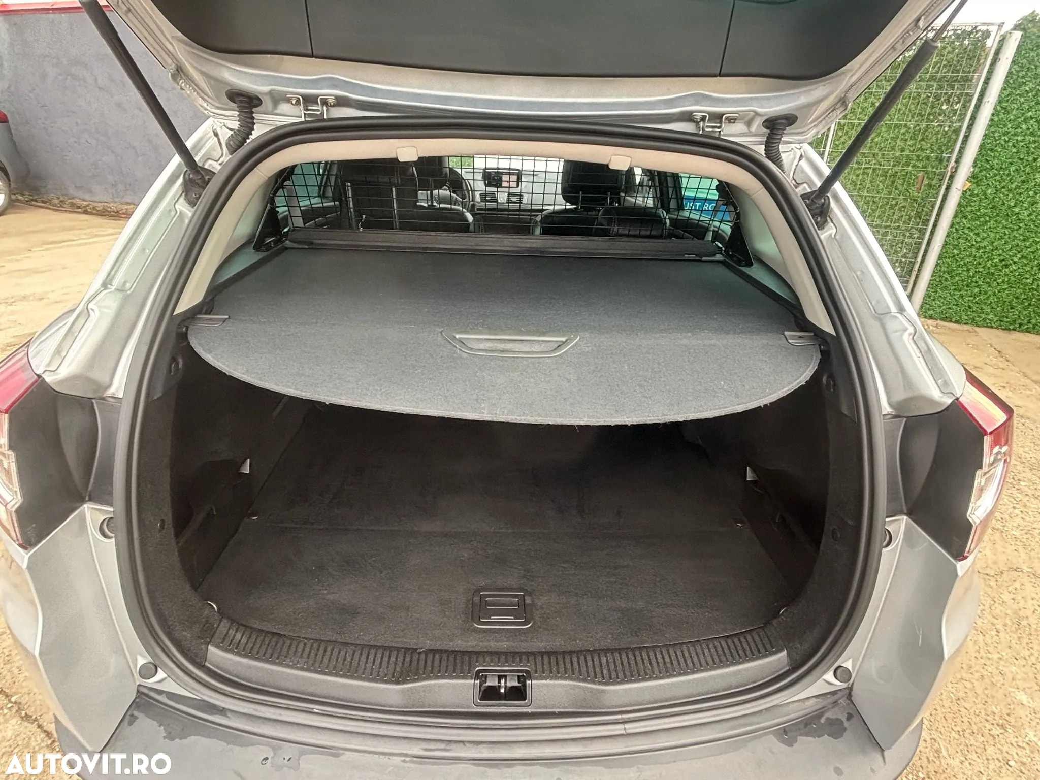 Renault Megane ENERGY dCi 110 EDC BOSE EDITION - 21